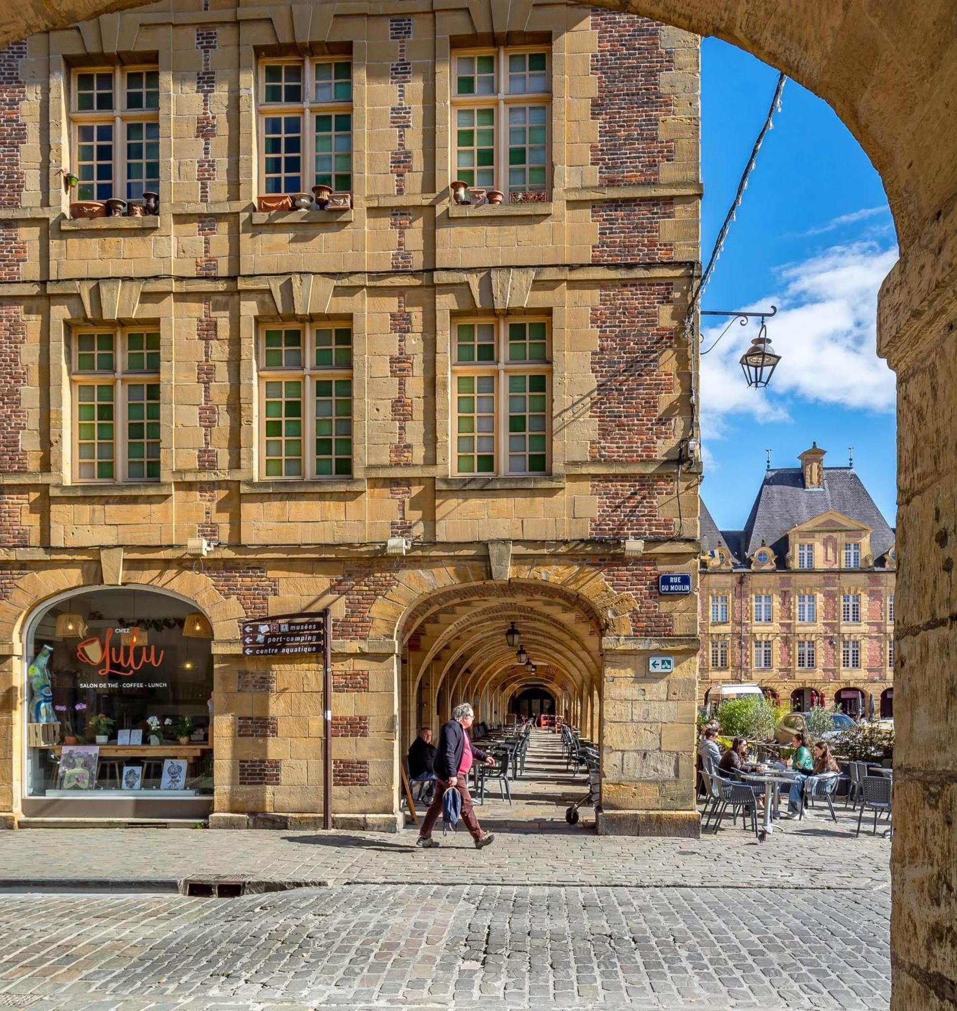 Le Petit Ardennais Charleville-Mézières 外观 照片