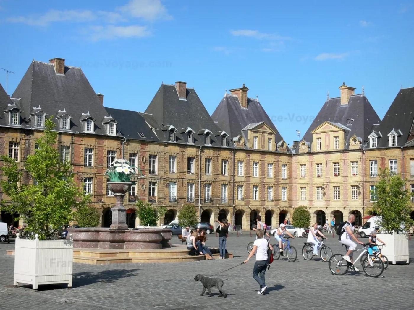 Le Petit Ardennais Charleville-Mézières 外观 照片